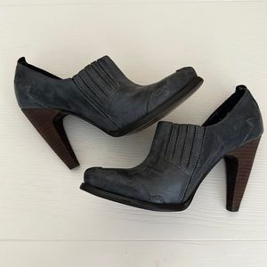 Envy ‘Crushing’ Western Ankle Booties NWOT